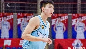 开云体育下载-段昂君季前赛左手舟骨骨折 赛季期间采取保守治疗 今日进行了手术