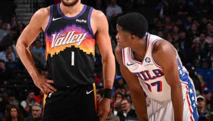 kaiyun-恩比德乔治缺席！布克27分太阳灭76人获3连胜 格林时隔33场复出