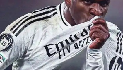 开云体育下载-索要6000万欧年薪！皇马巨星飘了，续约谈崩，想去英超拿金球奖|维尼修斯|基利安·姆巴佩|皇家马德里|FIFA|萨尔茨堡红牛_新浪体育_新浪新闻