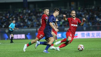 【中超】洛卡里亚屡失良机科维奇破门 沧州0比1河南